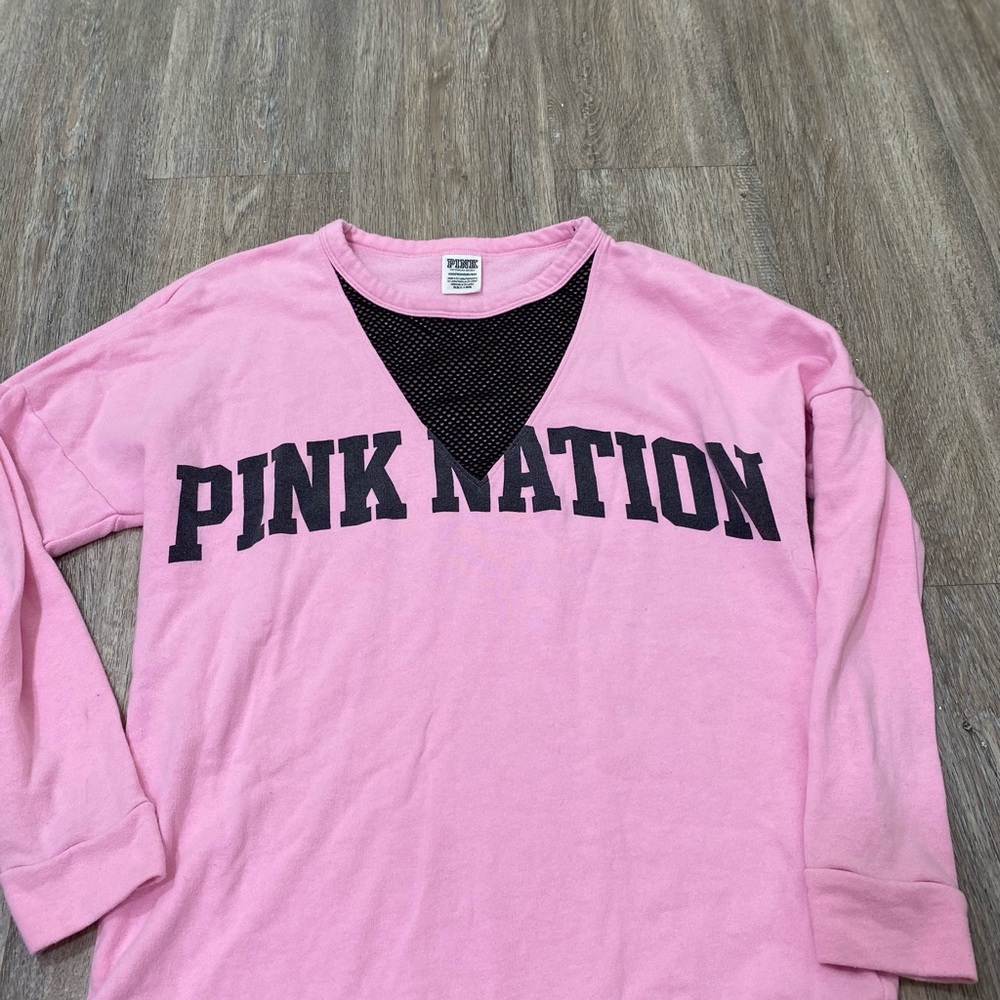 PINK Victoria Secret womens crewneck size extra small